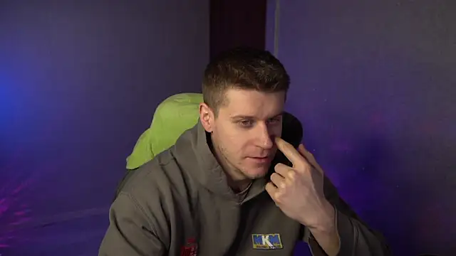 Bruno Banani online show from 12/16/25, 08:02