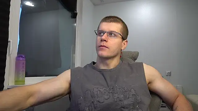 Snapshot of Bruno_Banani chatting on 10/02/25, 03:37 Bruno Banani online show from 10/02/25, 03:37