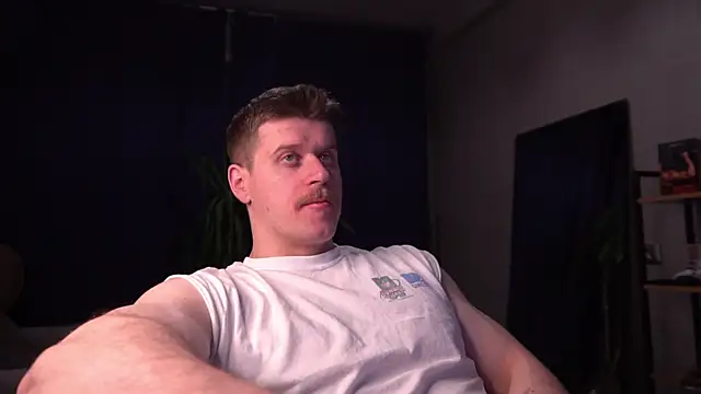Snapshot of Bruno_Banani chatting on 06/18/26, 08:14 Bruno Banani online show from 06/18/26, 08:14