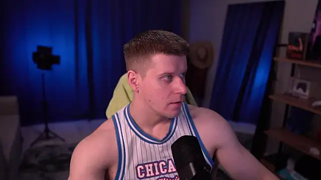 Bruno Banani online show from 03/26/26, 05:33