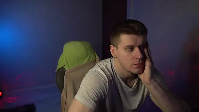 Bruno Banani online show from 12/15/25, 08:03