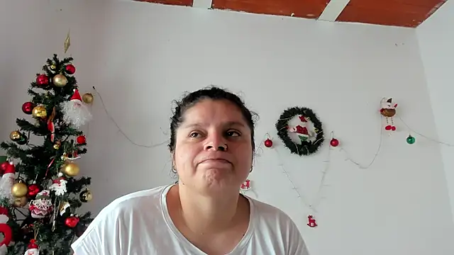 Karol IsabelCouple online show from 01/14/26, 03:15
