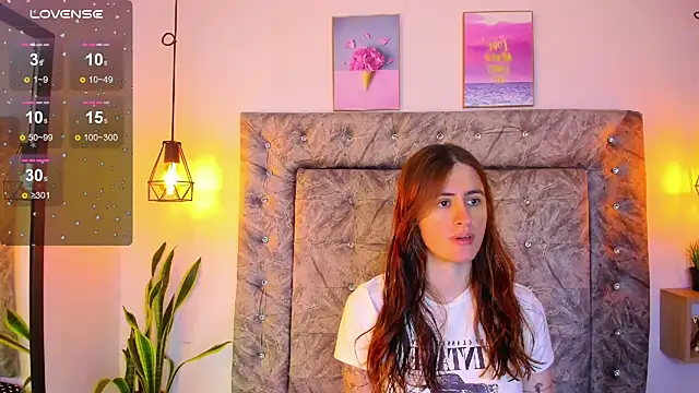 Snapshot of sweet_abby1 chatting on 03/18/25, 12:06 sweet abby1 online show from 03/18/25, 12:06