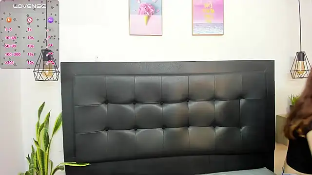 Snapshot of sweet_abby1 chatting on 02/06/25, 12:15 sweet abby1 online show from 02/06/25, 12:15