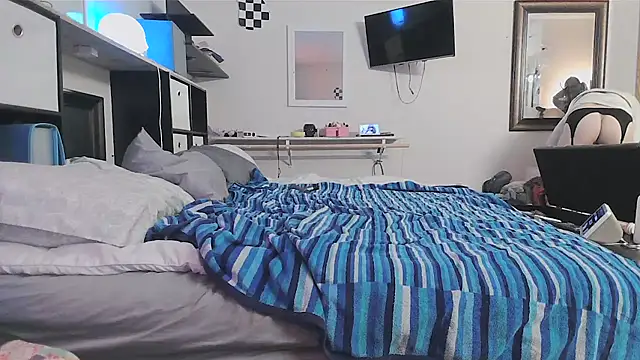 Snapshot of sissytrapdolly24 chatting on 11/08/25, 10:46 sissytrapdolly24 online show from 11/08/25, 10:46