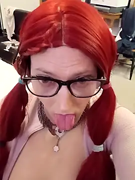 Snapshot of sissytrapdolly24 chatting on 09/23/25, 05:36 sissytrapdolly24 online show from 09/23/25, 05:36