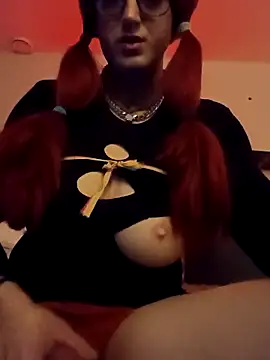 Snapshot of sissytrapdolly24 chatting on 10/02/25, 02:09 sissytrapdolly24 online show from 10/02/25, 02:09