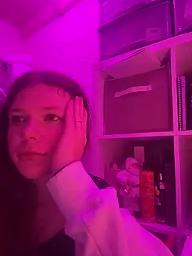 sophiamlf online show from 12/21/25, 12:35