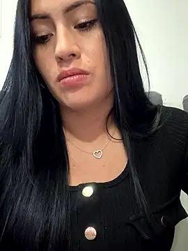 Sara luna  online show from 01/07/26, 10:37