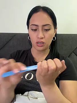 Sara luna  online show from 02/17/26, 04:59