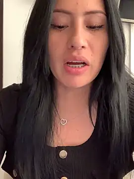 Sara luna  online show from 03/07/25, 04:22