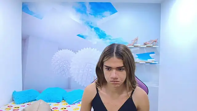 Snapshot of DEMI_LEED chatting on 02/14/26, 11:54 DEMI LEED online show from 02/14/26, 11:54