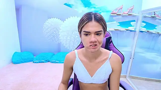 Snapshot of DEMI_LEED chatting on 02/20/26, 11:56 DEMI LEED online show from 02/20/26, 11:56