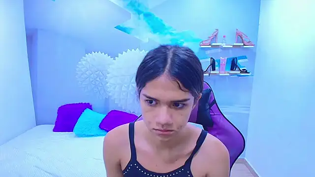 DEMI LEED online show from 12/01/25, 01:45