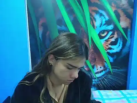 Snapshot of DEMI_LEED chatting on 02/25/26, 11:43 DEMI LEED online show from 02/25/26, 11:43