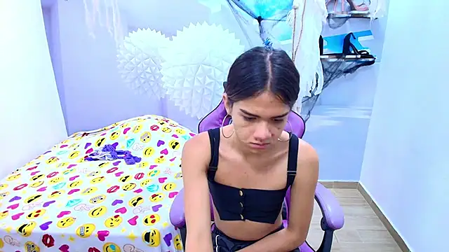 DEMI LEED online show from 10/21/25, 12:15