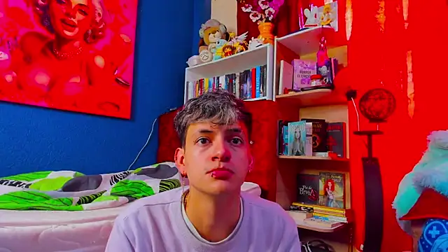 GabyThoms online show from 02/24/25, 05:31