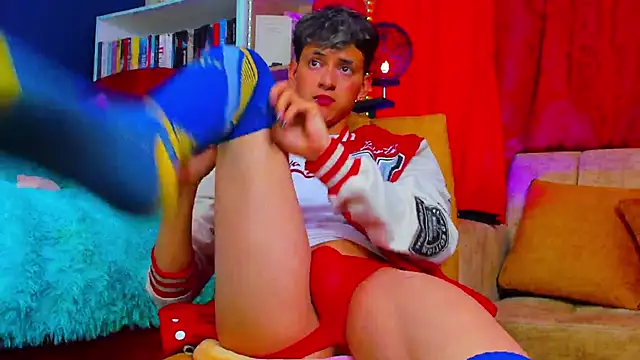 GabyThoms online show from 02/27/25, 07:47