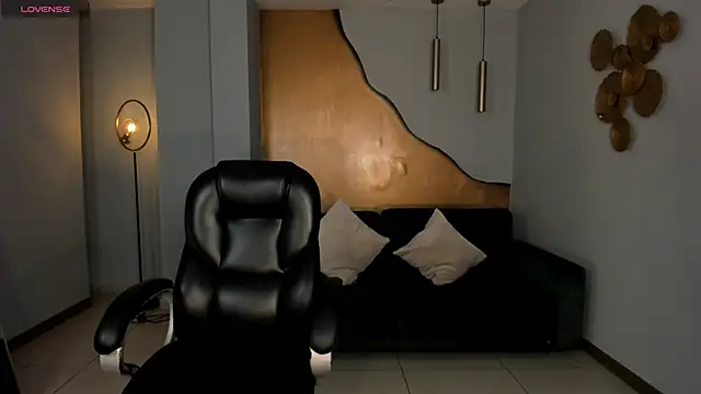 AbbyDalton online show from 10/30/25, 05:54