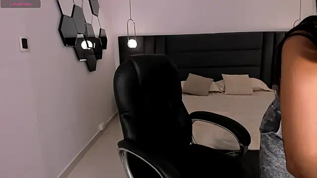 AbbyDalton online show from 10/13/25, 04:52