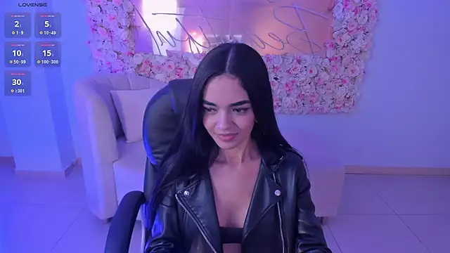 LucianaMillerX online show from 12/18/24, 07:15