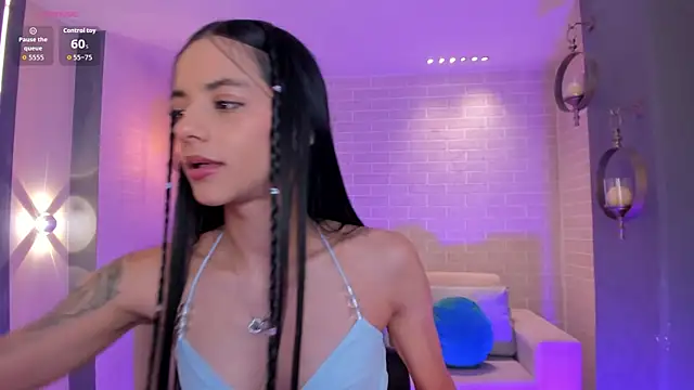 HannahJamesX online show from 12/17/25, 07:30