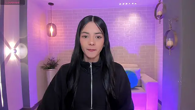 HannahJamesX online show from 12/19/25, 07:05