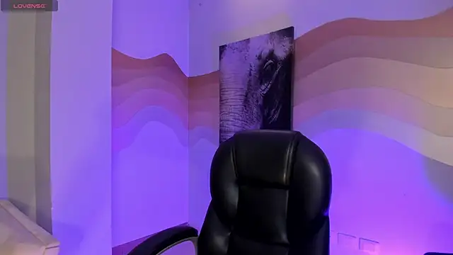 HannahJamesX online show from 06/30/26, 01:11