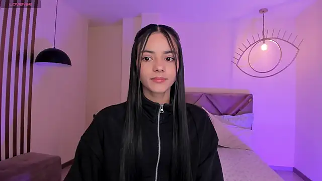 Snapshot of HannahJamesX chatting on 09/13/25, 06:30 HannahJamesX online show from 09/13/25, 06:30