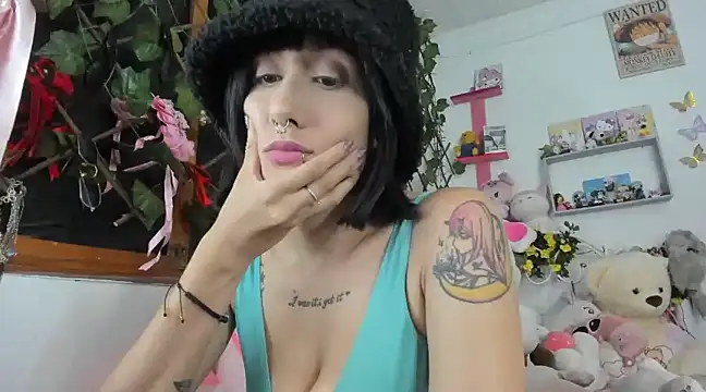 Snapshot of LunaDeCristall chatting on 02/27/25, 06:46 LunaDeCristall online show from 02/27/25, 06:46