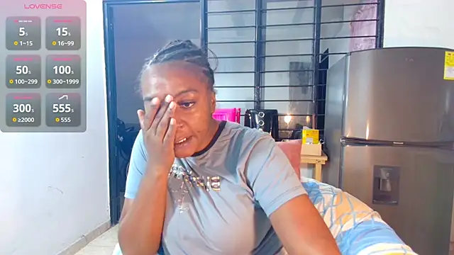 Snapshot of CiaraEbony chatting on 01/14/26, 09:40 CiaraEbony online show from 01/14/26, 09:40