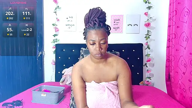 CiaraEbony online show from 10/30/25, 01:04