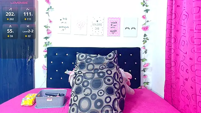 CiaraEbony online show from 10/23/25, 02:10