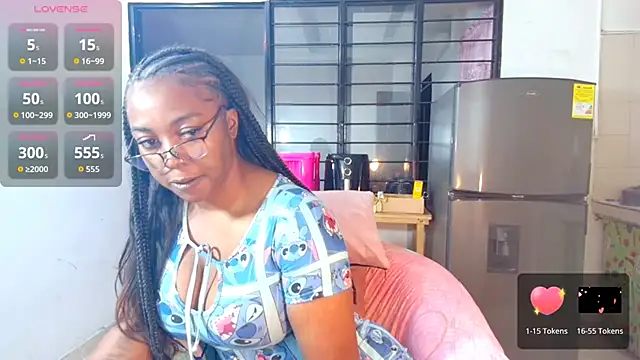 Snapshot of CiaraEbony chatting on 01/10/26, 12:28 CiaraEbony online show from 01/10/26, 12:28