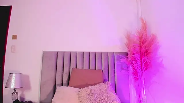 Snapshot of TammyCooperr chatting on 12/21/24, 12:53 TammyCooperr online show from 12/21/24, 12:53