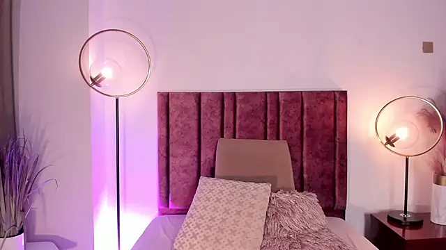 Snapshot of TammyCooperr chatting on 12/04/24, 12:57 TammyCooperr online show from 12/04/24, 12:57