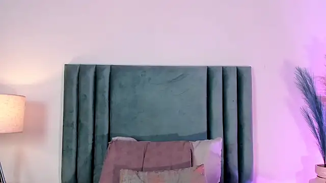 Snapshot of TammyCooperr chatting on 02/04/25, 12:51 TammyCooperr online show from 02/04/25, 12:51