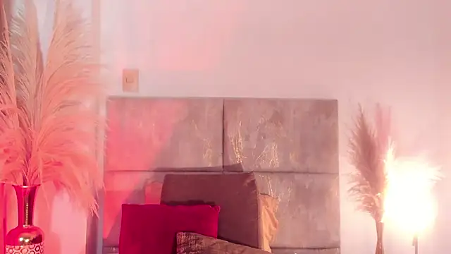 Snapshot of TammyCooperr chatting on 02/15/25, 12:48 TammyCooperr online show from 02/15/25, 12:48