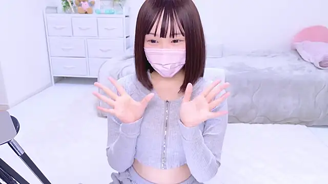 Snapshot of x-naru-x chatting on 01/21/25, 09:15 x-naru-x online show from 01/21/25, 09:15