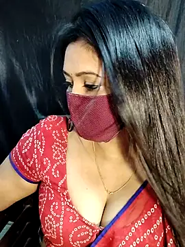 Snapshot of Monalisha_G chatting on 05/03/26, 06:44 Monalisha G online show from 05/03/26, 06:44