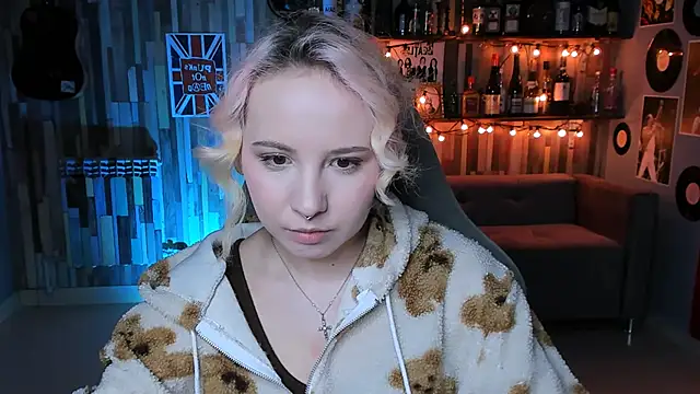 Snapshot of JasmineMilko chatting on 03/21/25, 05:11 JasmineMilko online show from 03/21/25, 05:11