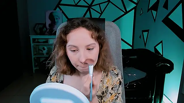 Snapshot of JasmineMilko chatting on 11/19/25, 05:07 JasmineMilko online show from 11/19/25, 05:07