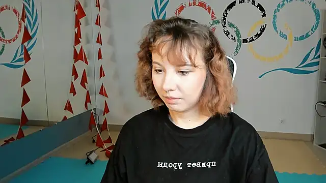 Snapshot of JasmineMilko chatting on 11/03/25, 05:12 JasmineMilko online show from 11/03/25, 05:12