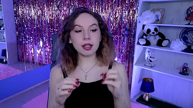 JasmineMilko online show from 04/15/26, 05:13