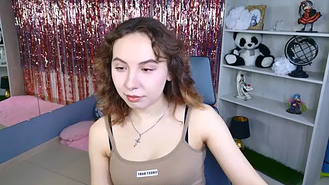 JasmineMilko online show from 04/06/26, 05:08