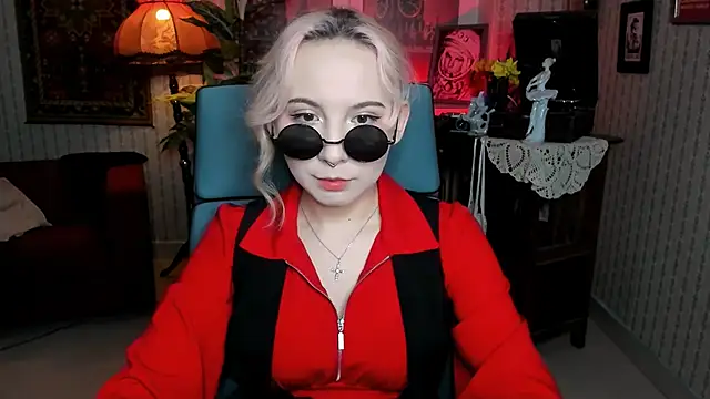 Snapshot of JasmineMilko chatting on 02/26/25, 05:03 JasmineMilko online show from 02/26/25, 05:03