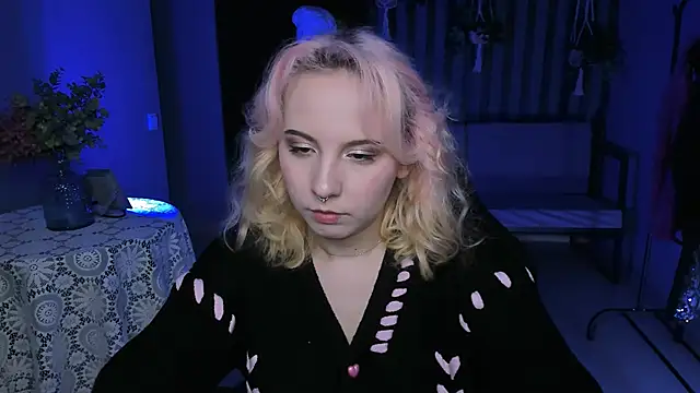 Snapshot of JasmineMilko chatting on 02/19/25, 05:05 JasmineMilko online show from 02/19/25, 05:05