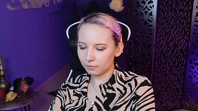 Snapshot of JasmineMilko chatting on 03/16/25, 11:16 JasmineMilko online show from 03/16/25, 11:16