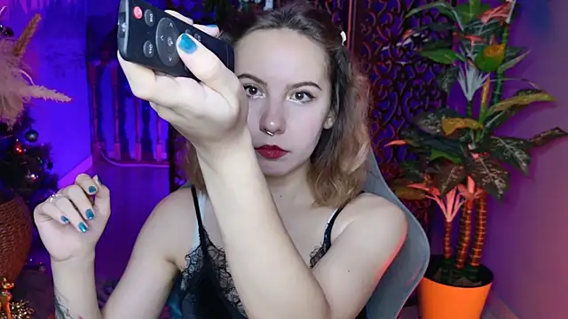 JasmineMilko online show from 01/12/26, 05:03