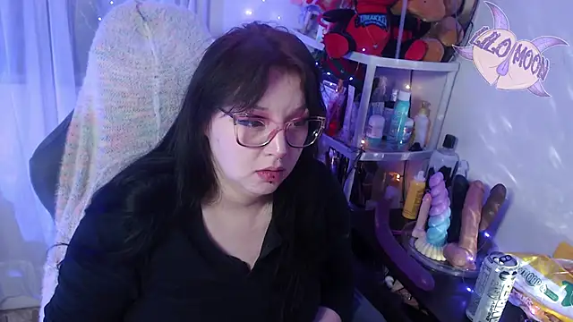 Snapshot of LiloMoon69 chatting on 03/07/25, 06:46 LiloMoon69 online show from 03/07/25, 06:46